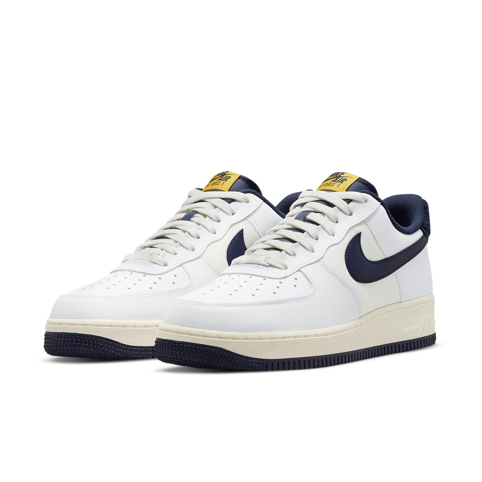 Nike Air Force 1 '07 LV8 'Varsity Jacket - Michigan'