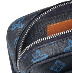 Louis Vuitton women NWT wearable christopher Shoulder Crossbody