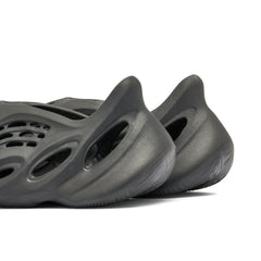 YEEZY FOAM RUNNER ONYX