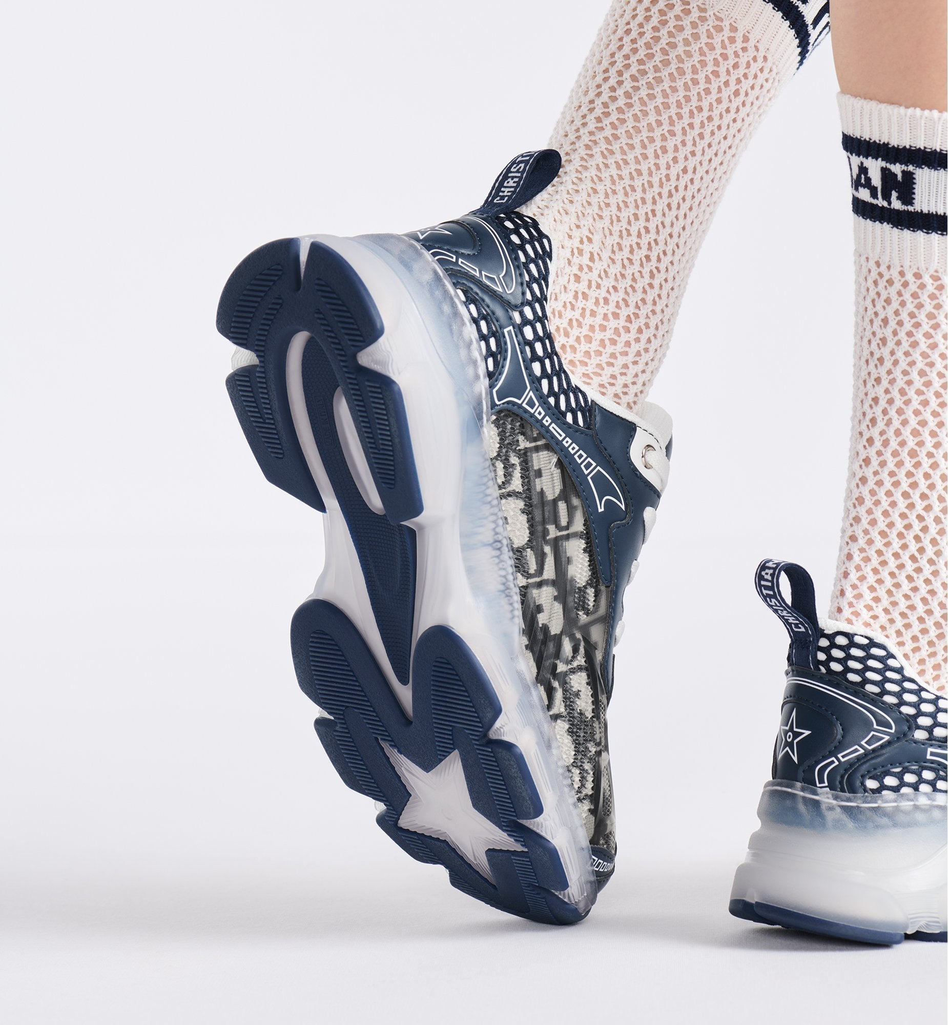 Luxury Dior Runner – Gray Oblique Mesh & Clear Sole