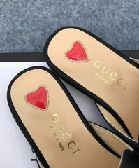 GUCCI Men's Luxury Leather Logo Slippers - Premium Comfort & Style